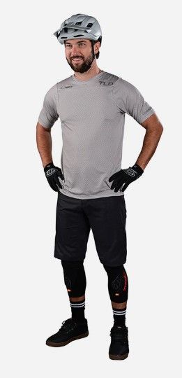 Велошорти TLD Skyline AIR Short Shell MONO [BLACK] S 241931002 фото
