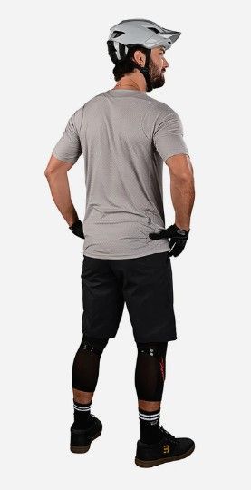 Велошорти TLD Skyline AIR Short Shell MONO [BLACK] S 241931002 фото