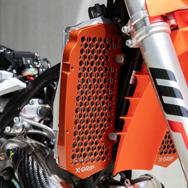Защита радиаторов 2024 (черный) X-GRIP Radiator guard set, black KTM SX(F),XCF,XC,2023->EXC(F),XC-W,XCF-W,2024->HQV TC,FC,FX,TX,2023-> FE,TE,2 EC(F),MC(F),EX(F),2024-> XG-2669-001 фото