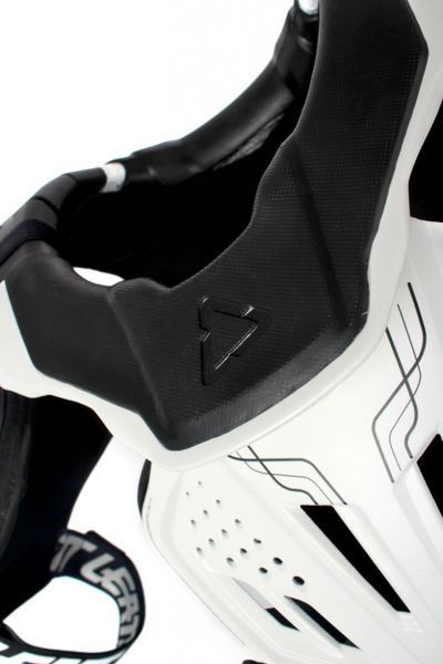 Защита тела LEATT FUSION 3.0 Chest Protector [White], S/M 1015400110 фото