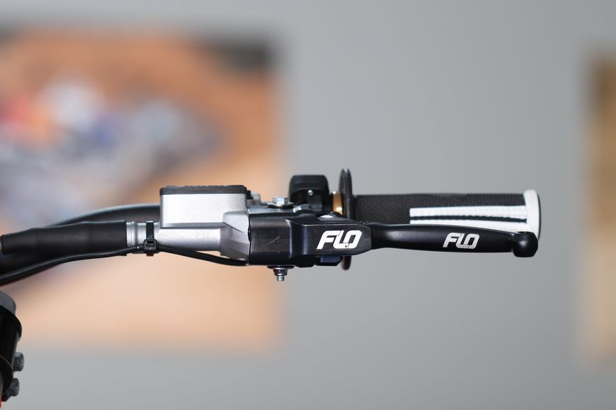 Важіль зчеплення FLO Motorsports Clutch Lever / BLACK (Brembo) CL-728B фото