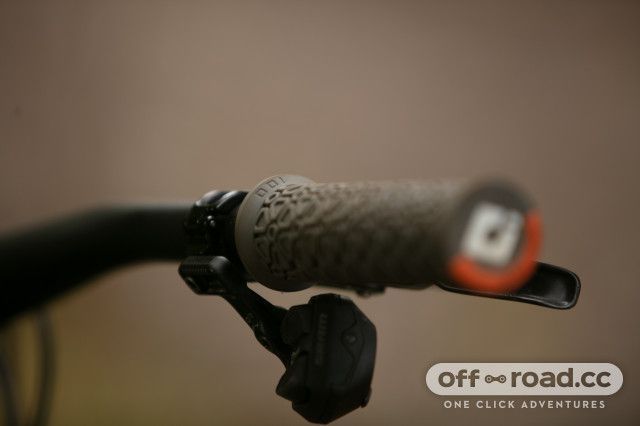 Гріпси ODI Vanquish, v2.1 Lock-On ,MTB , Closed End BLue/BLue/Black D33VSDU-B фото