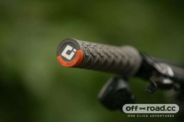 Гріпси ODI Vanquish, v2.1 Lock-On ,MTB , Closed End BLue/BLue/Black D33VSDU-B фото