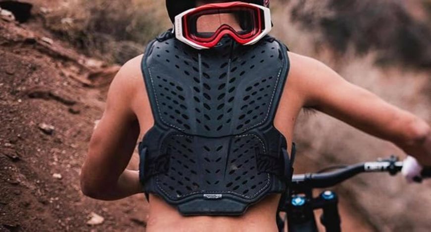 Дитячий захист тіла TLD ROCKFIGHT CHEST PROTECTOR [WHITE] YOUTH 581003010 фото