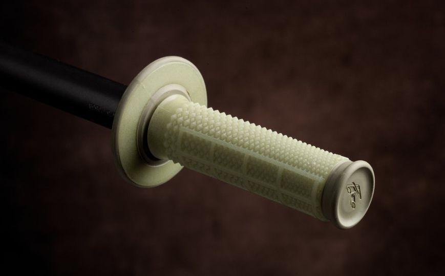 Гріпси Renthal MX Tapered Grips - Dual Compound [Kevlar], Kevlar G166 фото