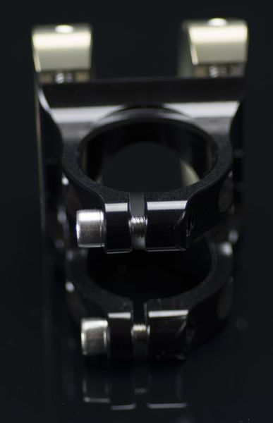 Винос керма Renthal Apex 35 Stem, Rise 33 mm STM117-BKAG фото