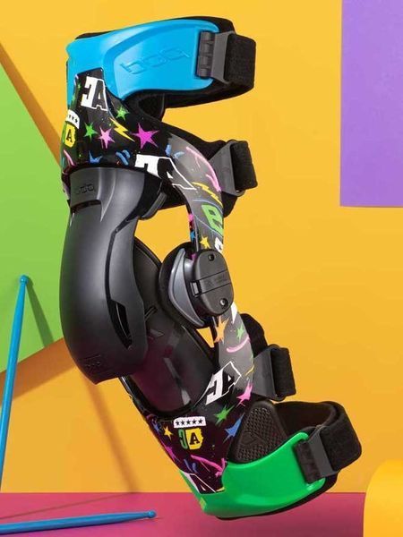 Детские наколенники POD MX K4 2.0 Youth Knee Brace [AC9], One Size K4027-AC9-YTH фото